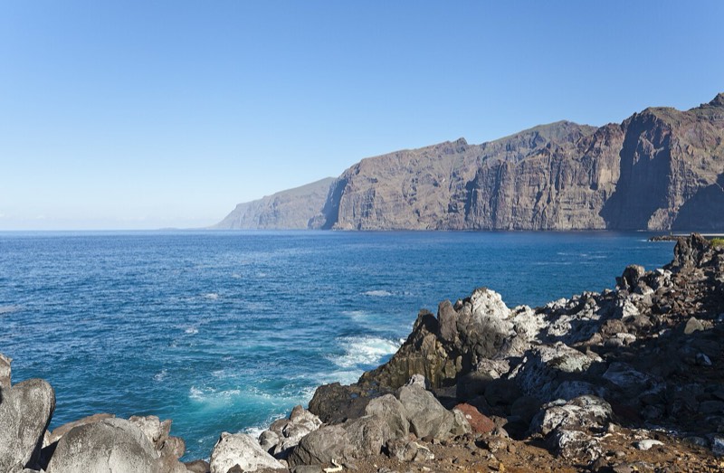 Falaises et port de Los Gigantes